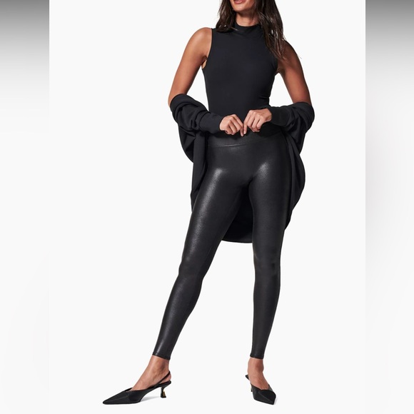 Spanx Faux Leather Leggings size L - Picture 3 of 8